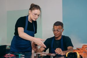Jobs With Paid Training Near You: Start a Career While Earning